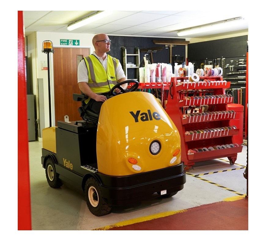 Tractor de arrastre remolcador 7...