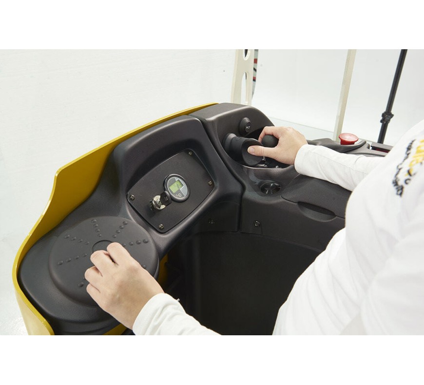 Apilador eléctrico compacto con...