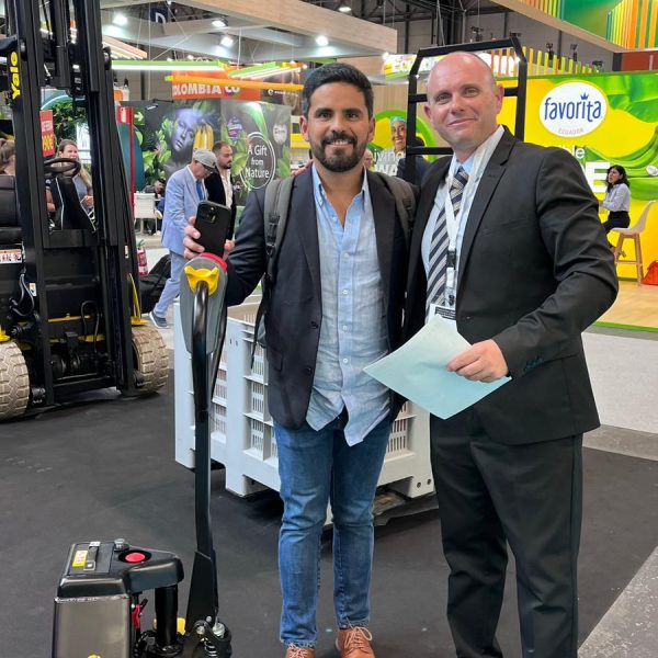 WhatsApp Image 2023-11-24 at 12.16.54 (1)-min